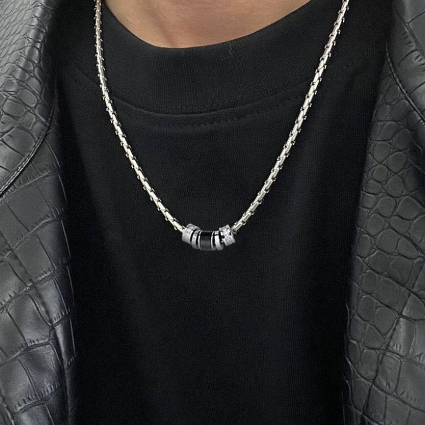 Barrel Accent Necklace