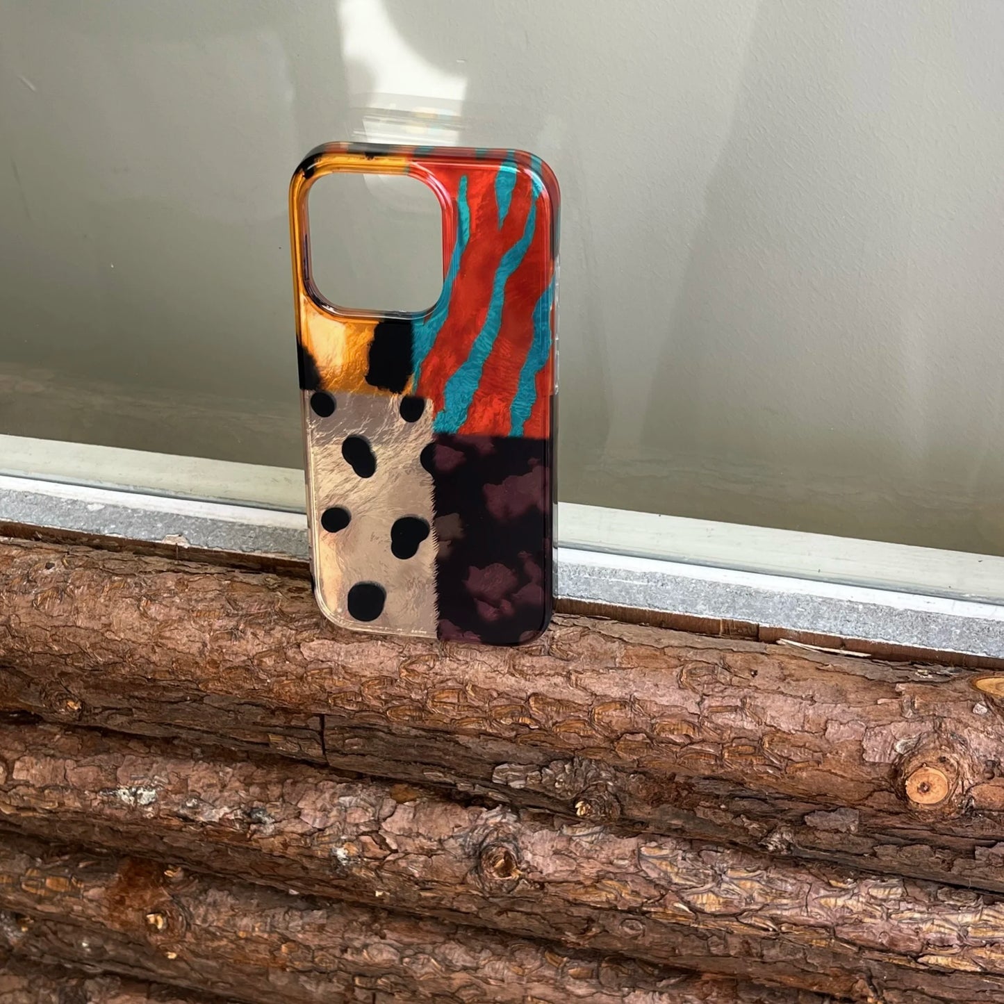 Four-Color Leopard Pattern iPhone Case